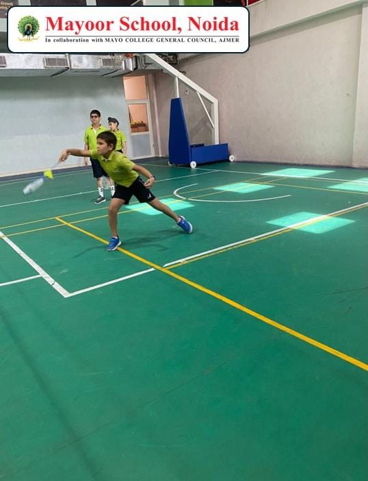 Smash to Success: Birdies of Brilliance